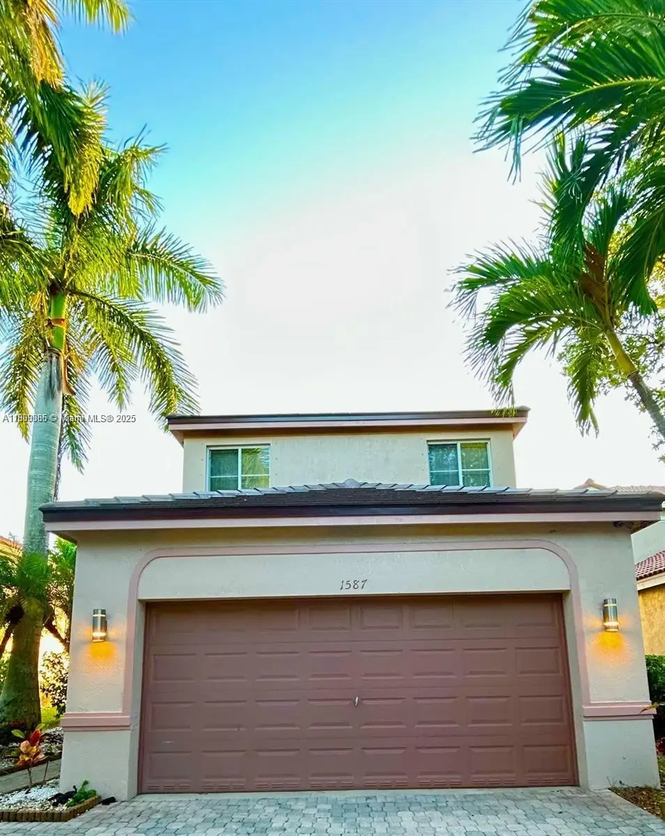1587 Winterberry Ln, Weston, FL 33327 - Image #1