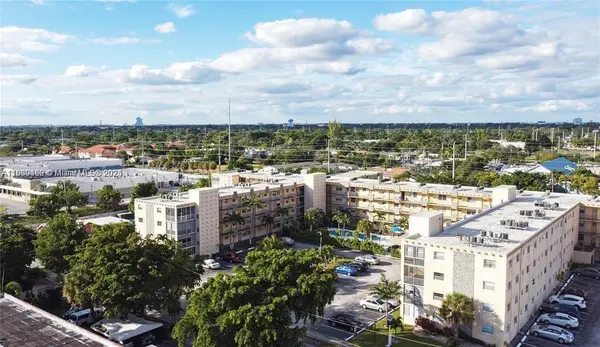 2145 Pierce St #205, Hollywood, FL 33020