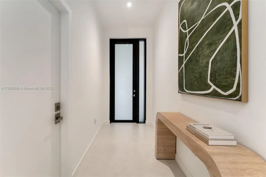 3069 Hibiscus St, Coconut Grove, FL 33133 - Image #3