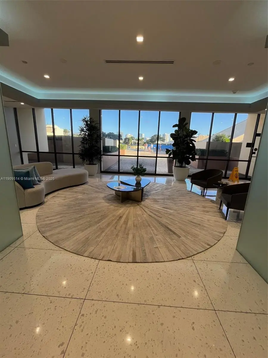 20301 W Country Club Dr #625, Aventura, FL 33180 - Image #3