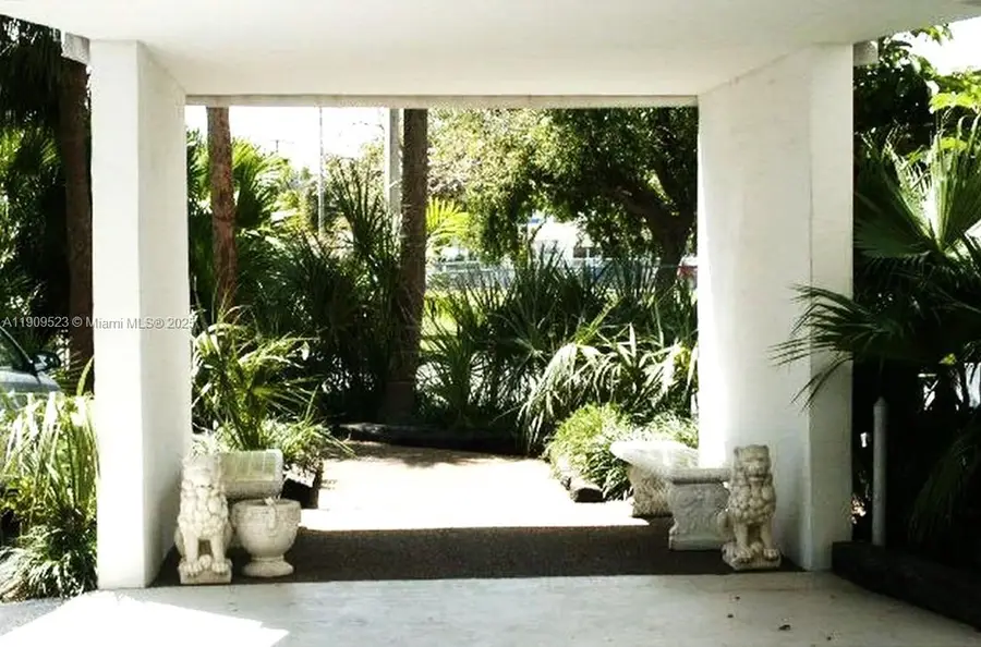 13155 Ixora Ct #310, North Miami, FL 33181 - Image #2