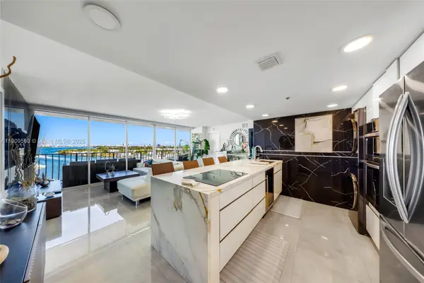 7601 E Treasure Dr #1216, North Bay Village, FL 33141