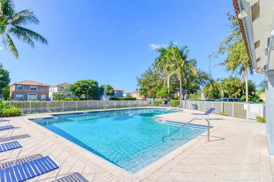 3839 SW 51st St, Hollywood, FL 33312 - Image #2
