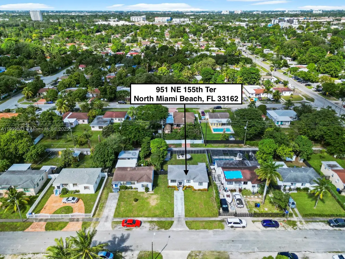951 NE 155th Ter, North Miami Beach, FL 33162 - Image #1