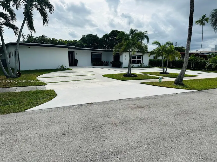 1940 NE 186th Dr, North Miami Beach, FL 33179 - Image #3