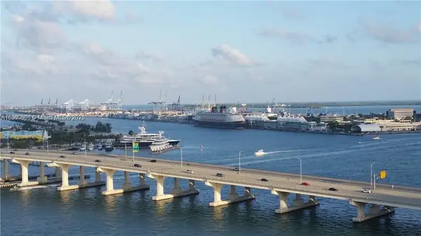 Address Withheld By Seller, Miami, FL 33132