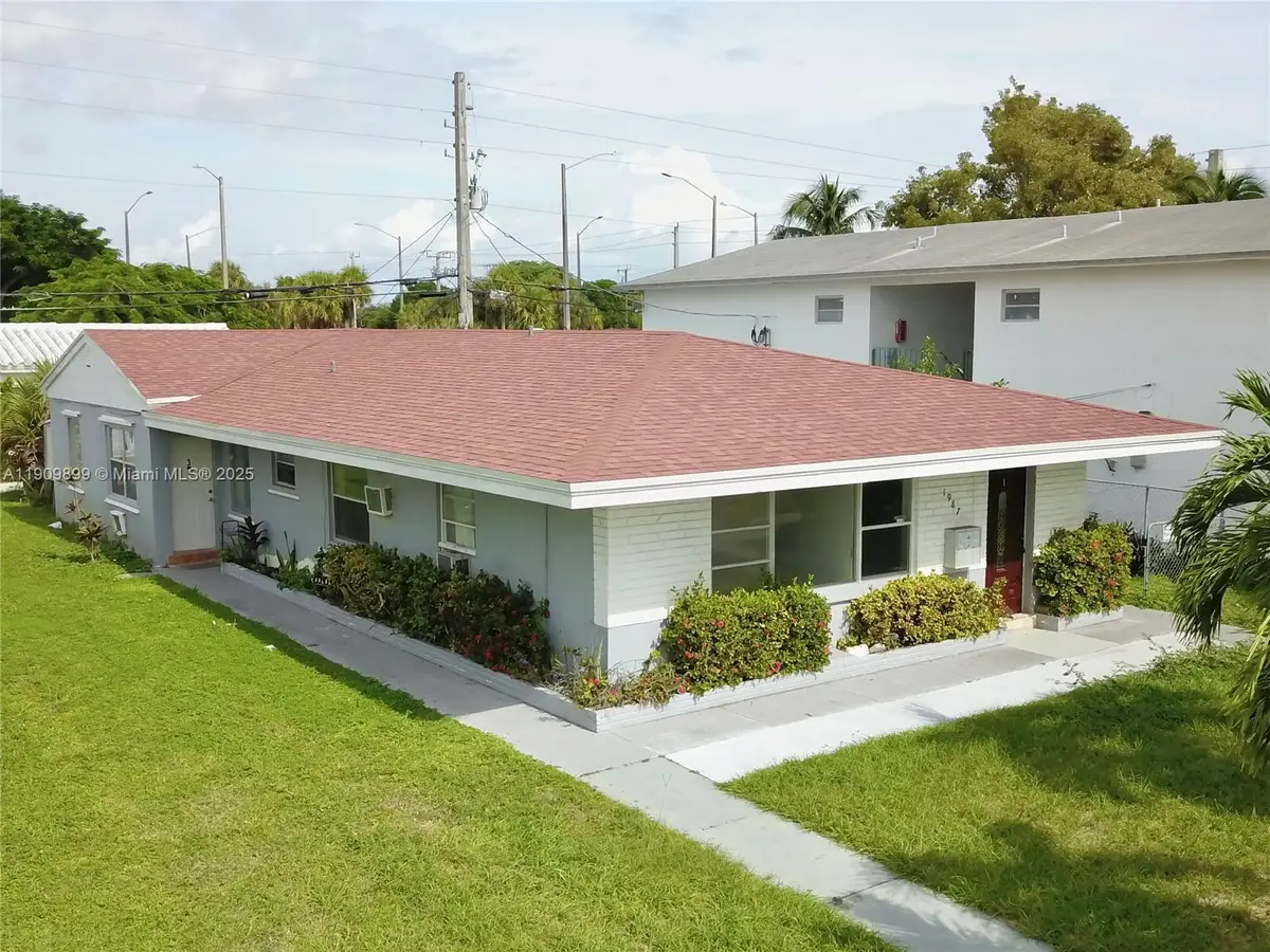 1987 NE 171st St, North Miami Beach, FL 33162 - Image #1