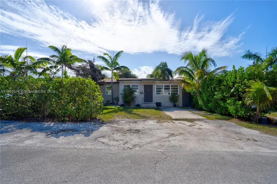 2326 Harding St, Hollywood, FL 33020 - Image #3