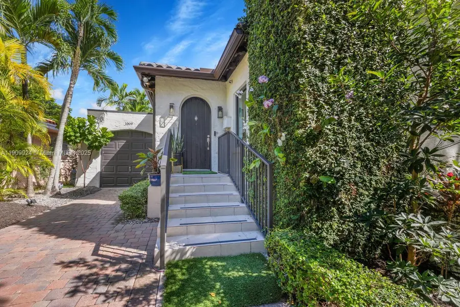1009 Genoa St, Coral Gables, FL 33134 - Image #2
