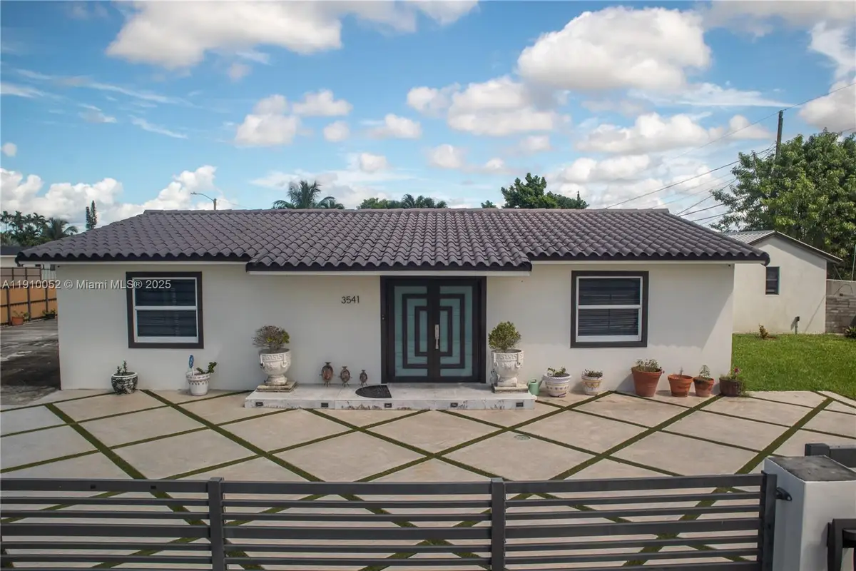 3541 SW 105th Ct, Miami, FL 33165 - Image #1