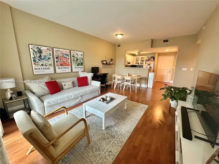 10 Aragon Ave #818, Coral Gables, FL 33134 - Image #2