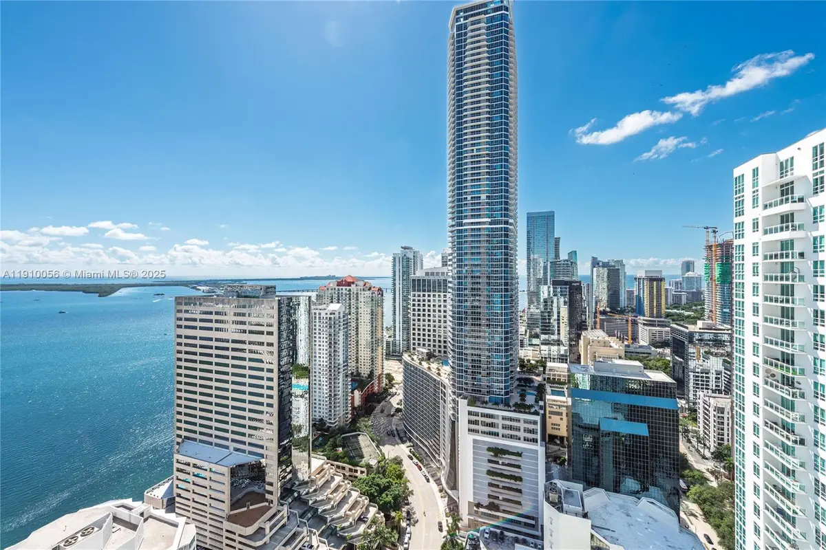 950 Brickell Bay Dr #4007, Miami, FL 33131 - Image #1