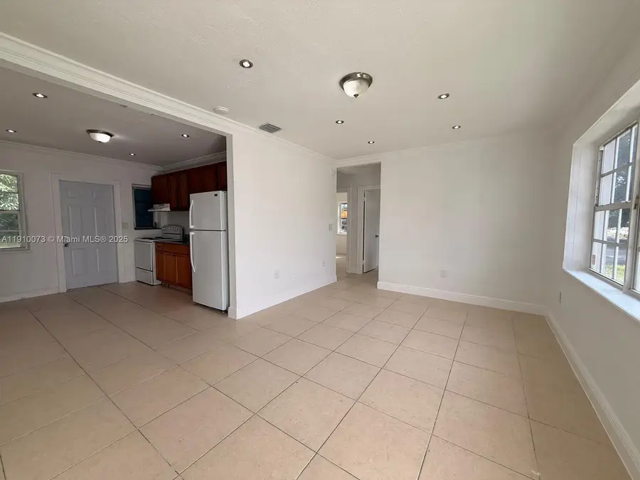 9 Miami Gardens Rd, West Park, FL 33023 - Image #2