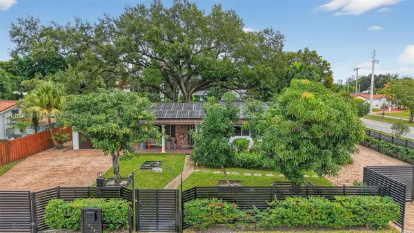 19901 NE 21st Ave, Miami, FL 33179