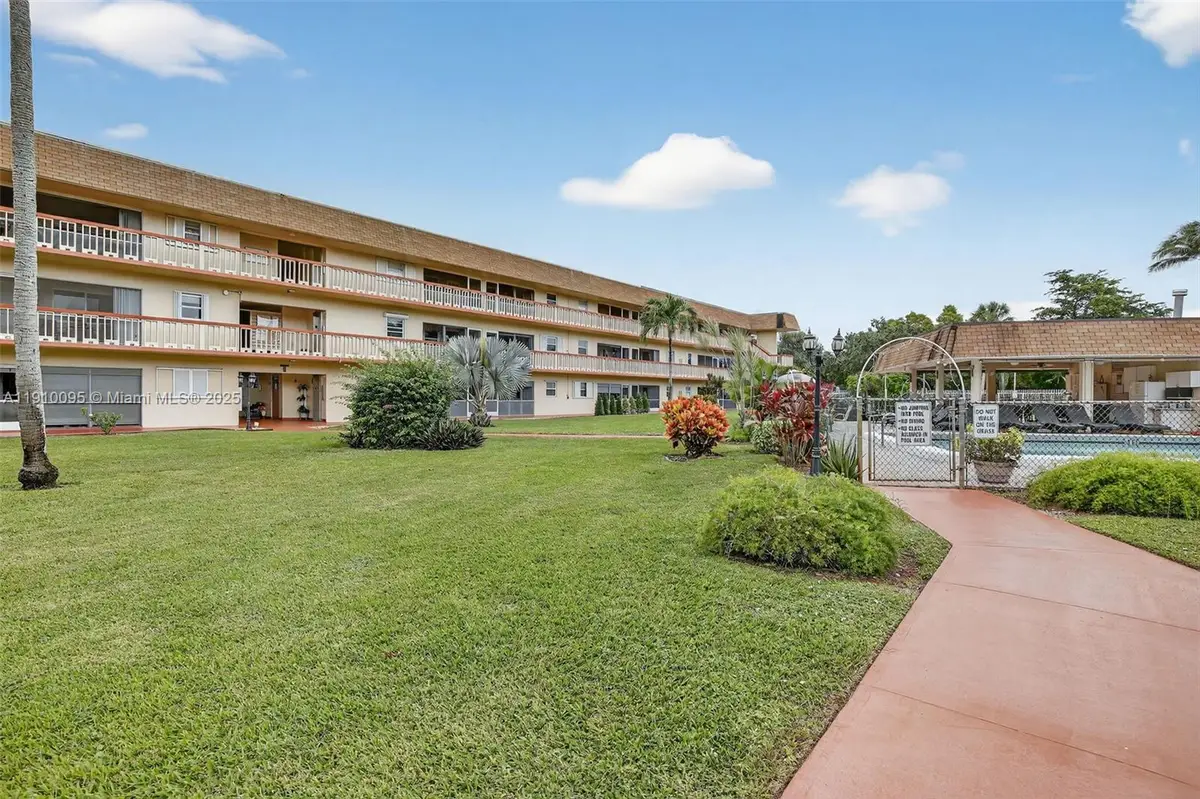 5300 Washington St #T218, Hollywood, FL 33021 - Image #1