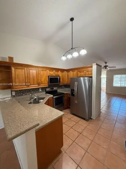 3171 Holiday Springs Blvd #32-5, Margate, FL 33063 - Image #2