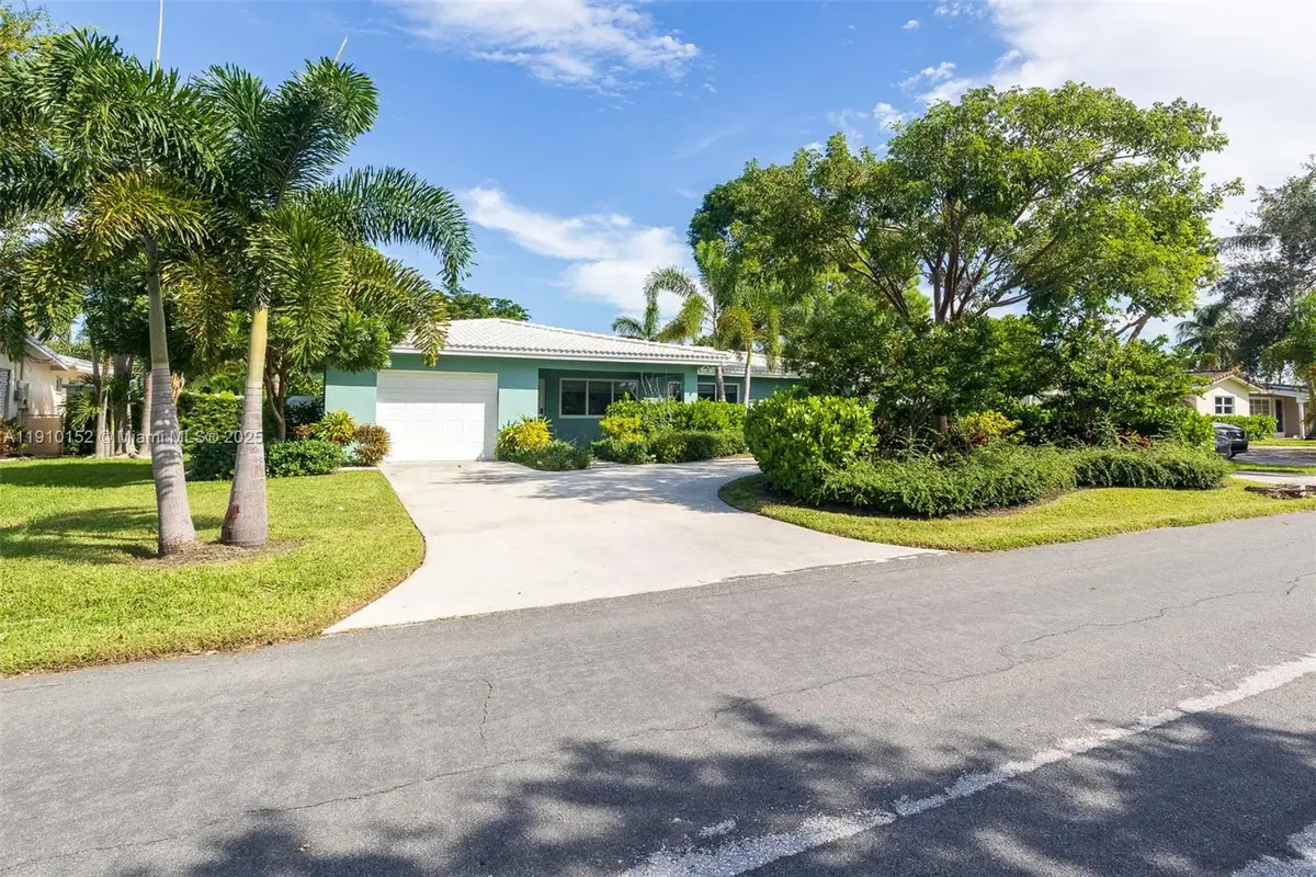 121 SE 7th St, Pompano Beach, FL 33060 - Image #1