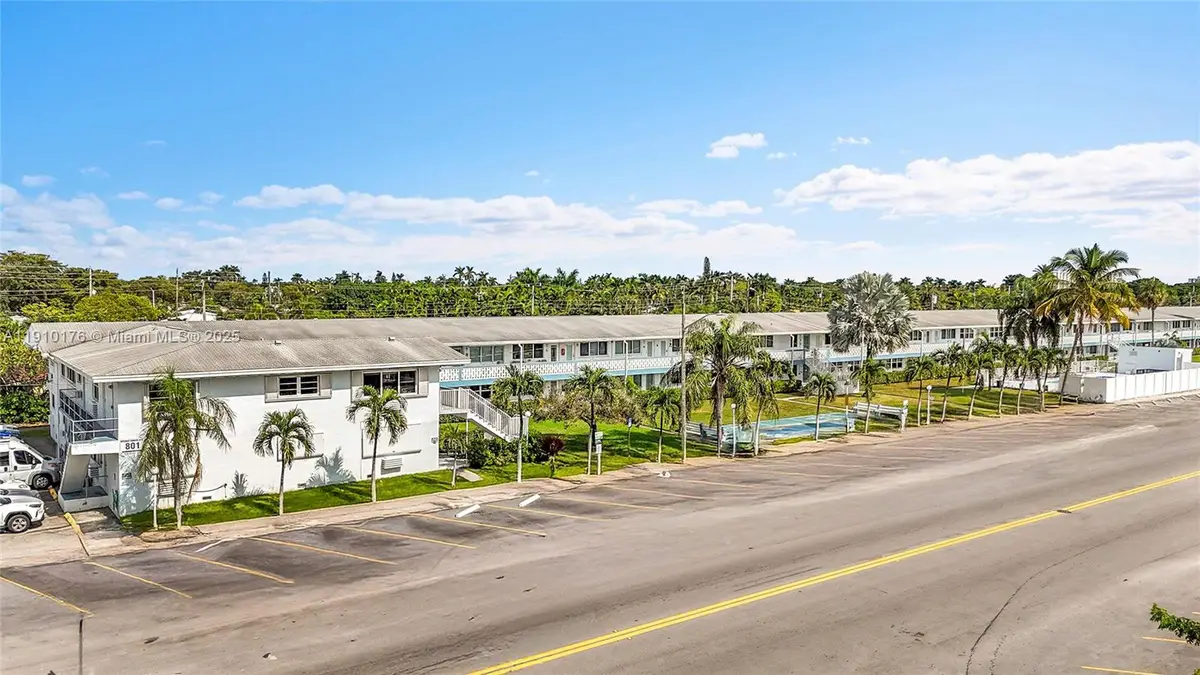 801 Atlantic Shores Blvd #203, Hallandale Beach, FL 33009 - Image #1