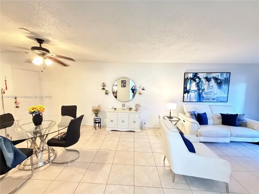 711 N Pine Island Rd #107, Plantation, FL 33324 - Image #3