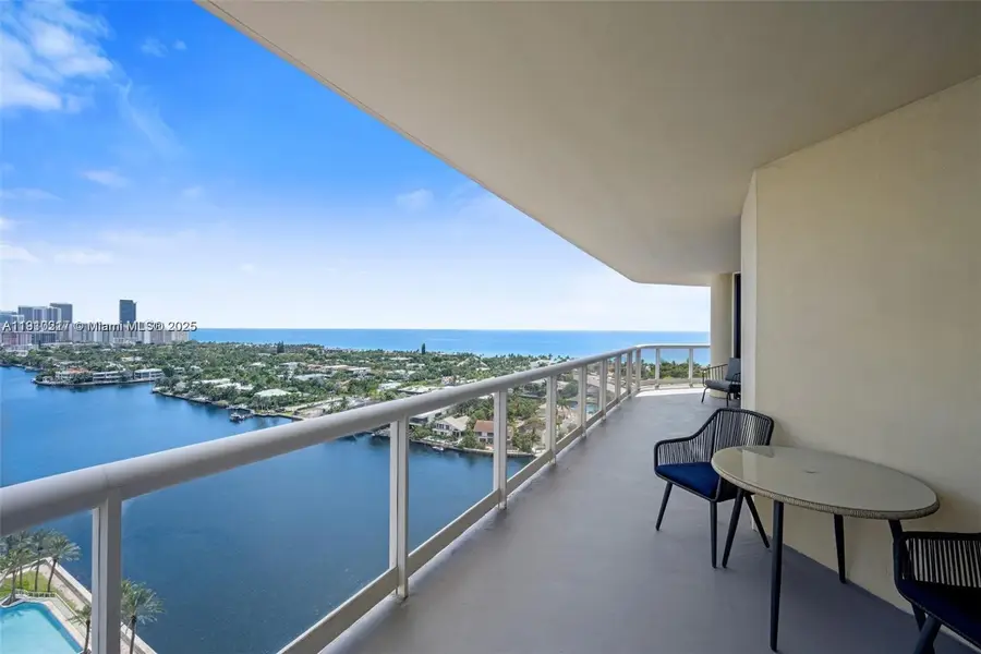20191 E Country Club Dr #2206, Aventura, FL 33180 - Image #3