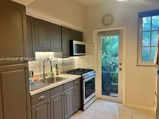 910 Lenox Ave #3, Miami Beach, FL 33139 - Image #2