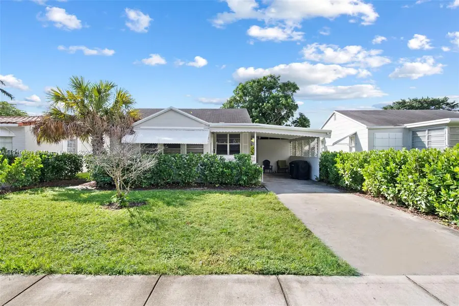 2230 Cleveland St, Hollywood, FL 33020 - Image #2