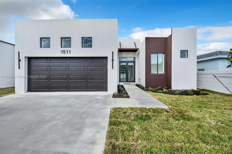 1511 SW 40th Ter, Fort Lauderdale, FL 33317 - Image #2