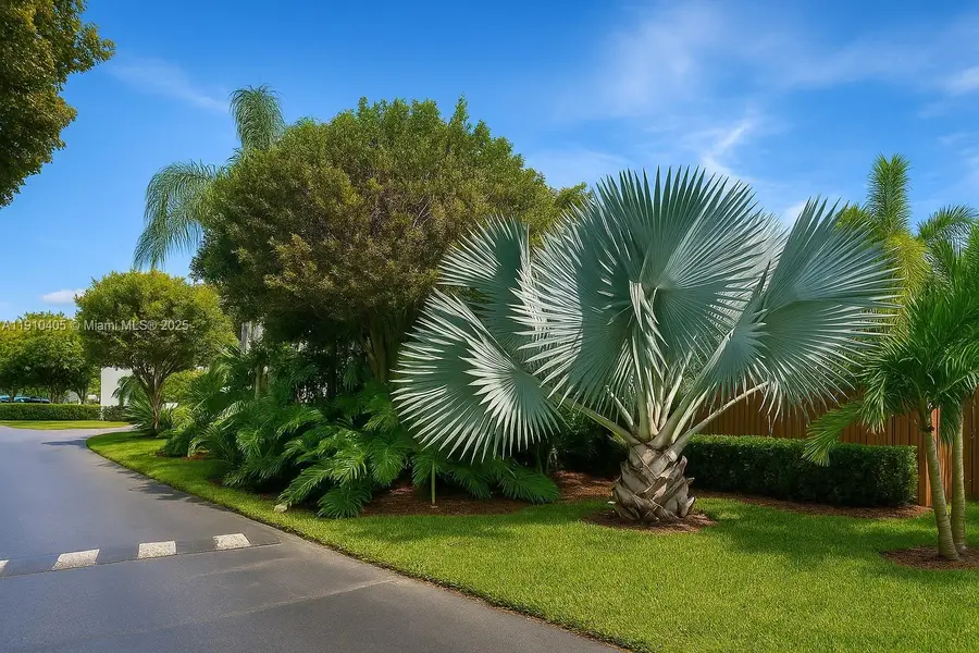 5752 NW 112th Ct, Doral, FL 33178 - Image #3