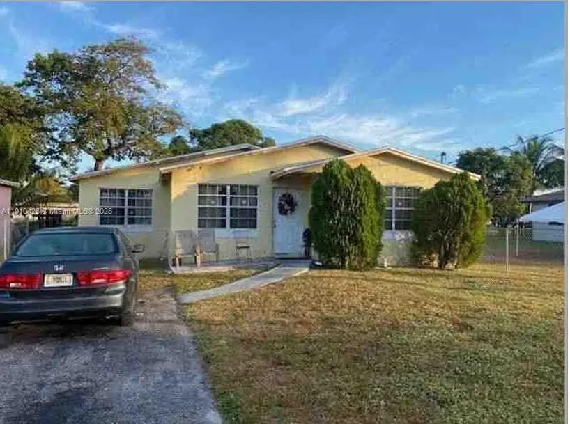 4631 SW 21st St, West Park, FL 33023 - Image #1