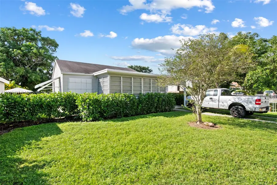 2234 Cleveland St, Hollywood, FL 33020 - Image #3