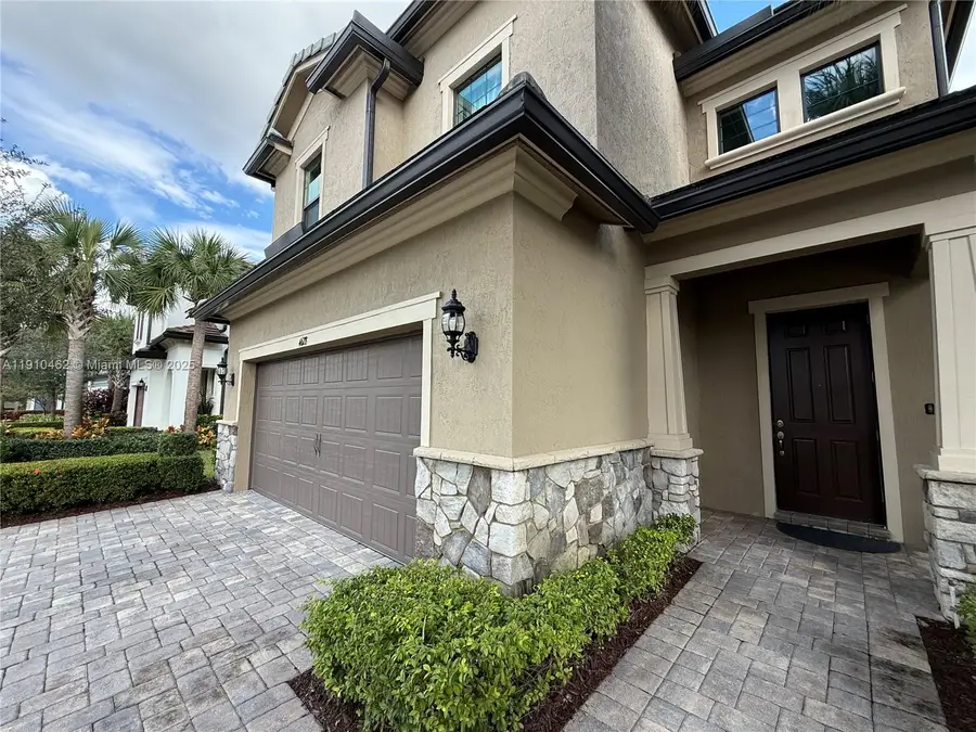 4628 E Pinehurst Trl E, Oakland Park, FL 33309 - Image #2
