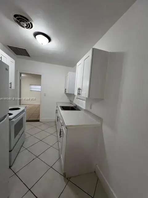 4711 SW 31st Dr, West Park, FL 33023 - Image #2