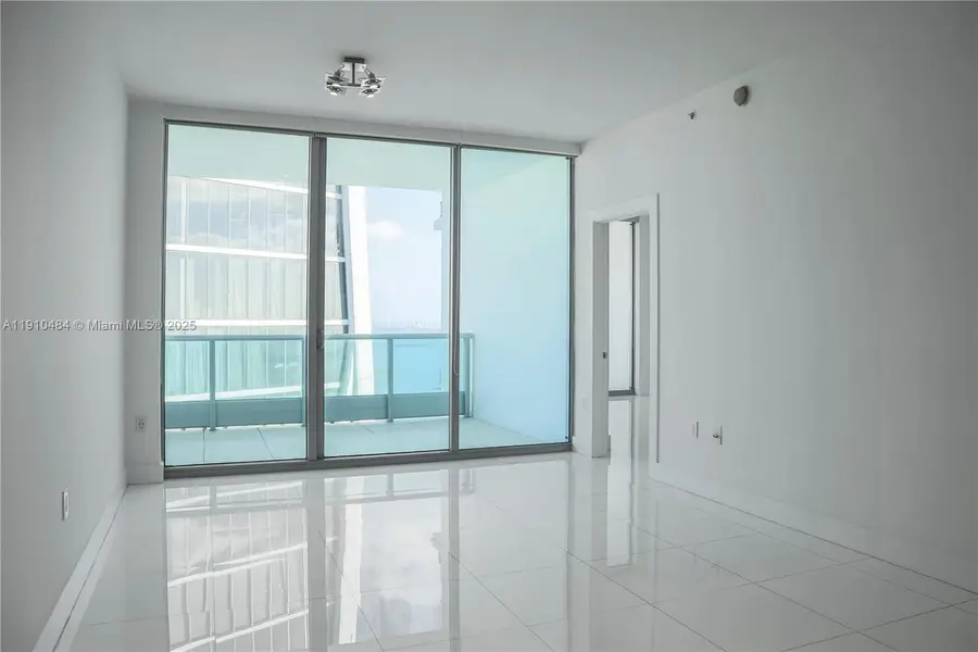 900 Biscayne Blvd #5610, Miami, FL 33132 - Image #2