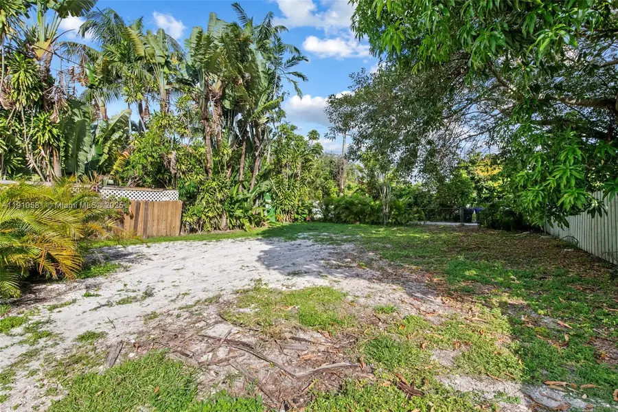 2231 Cleveland St, Hollywood, FL 33020 - Image #3