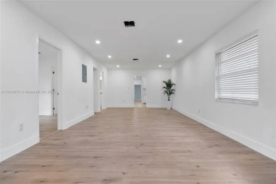 Address Withheld By Seller, Miami, FL 33150 - Image #2