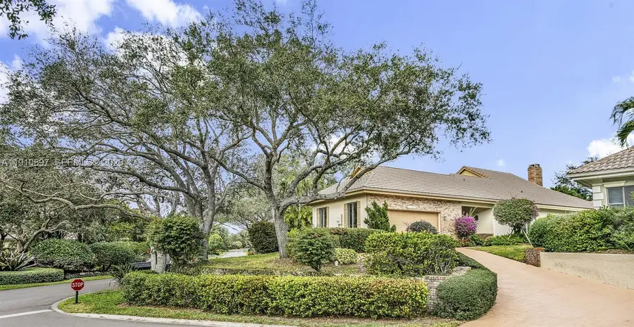 12001 SE Prestwick Ter, Tequesta, FL 33469 - #2