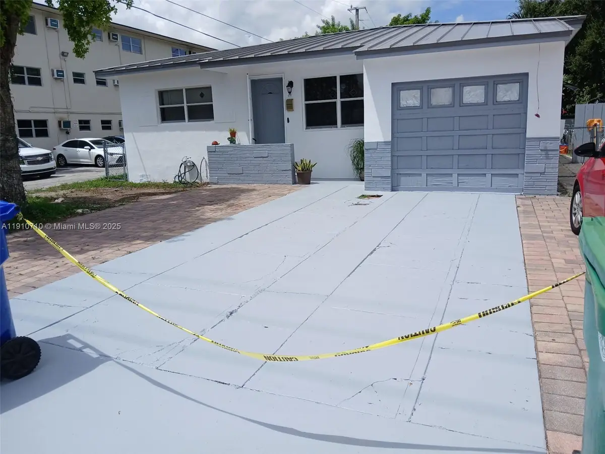 40 NW 62nd Ave, Miami, FL 33126 - Image #1