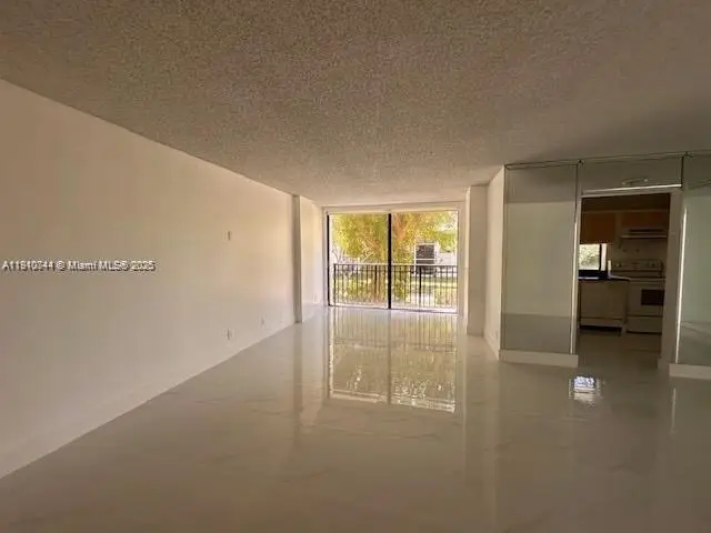 17021 N Bay Rd #221, Sunny Isles Beach, FL 33160 - Image #3