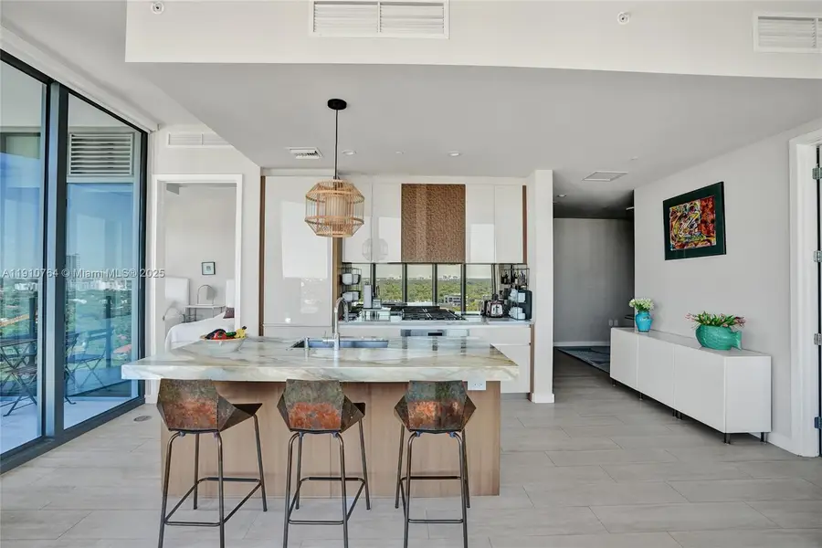 2831 S Bayshore Dr #1808, Miami, FL 33133 - Image #2