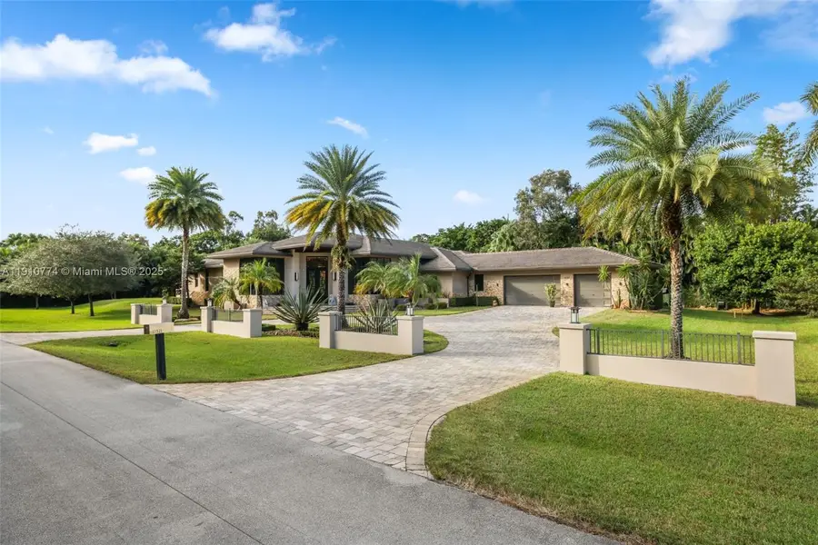 12321 NW 2nd St, Plantation, FL 33325 - Image #2