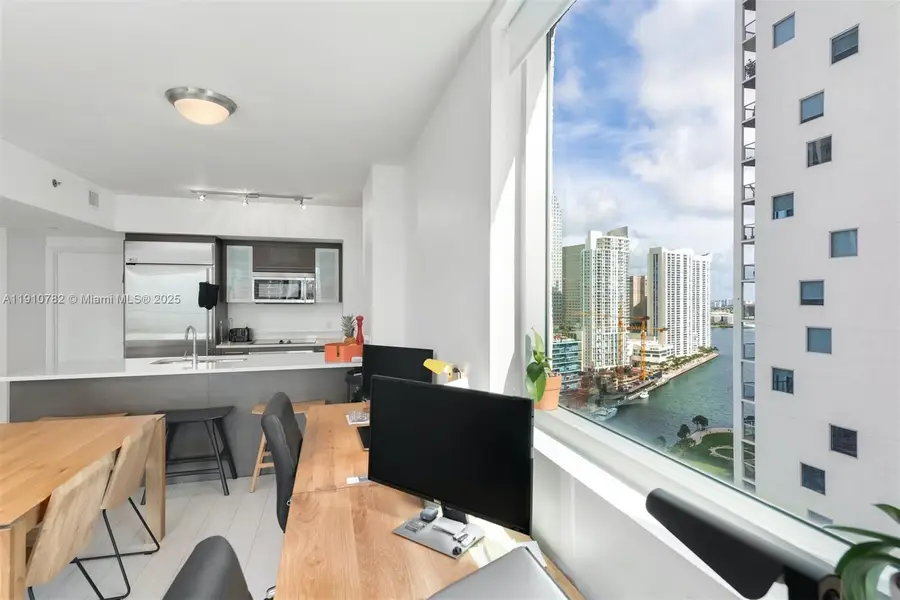 55 SE 6th St #2610, Miami, FL 33131 - Image #3