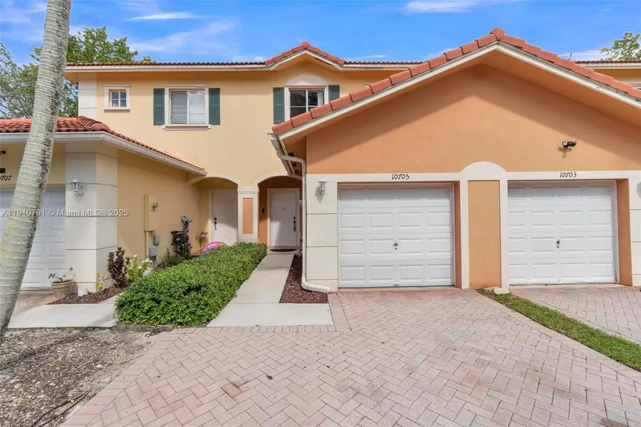 10705 Santa Monica Pl, Tamarac, FL 33321 - Image #3