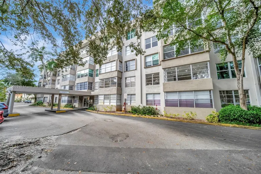 6700 Cypress Rd #105, Plantation, FL 33317 - Image #2