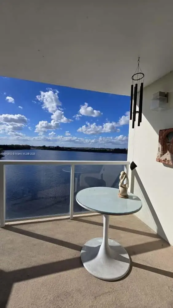 1301 NE Miami Gardens Dr #824W, Miami, FL 33179 - Image #3