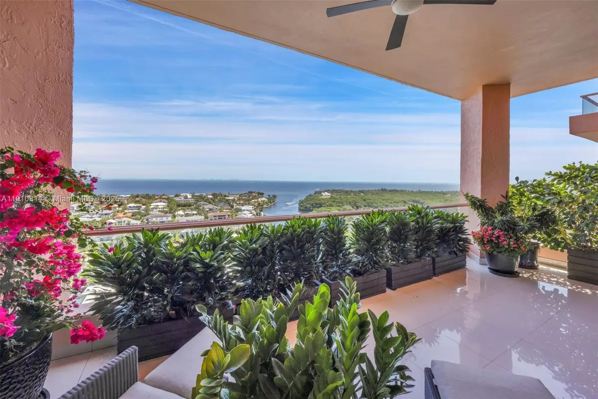 10 Edgewater Dr #PH-C, Coral Gables, FL 33133 - Image #1