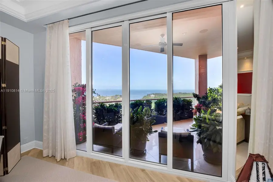 10 Edgewater Dr #PH-C, Coral Gables, FL 33133 - Image #3