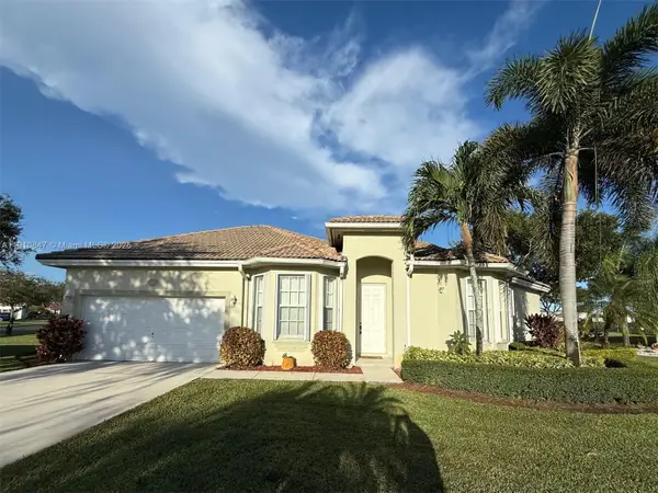 2801 Augusta Dr, Homestead, FL 33035