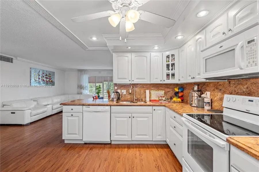 1425 Atlantic Shores Blvd #409, Hallandale Beach, FL 33009 - Image #3