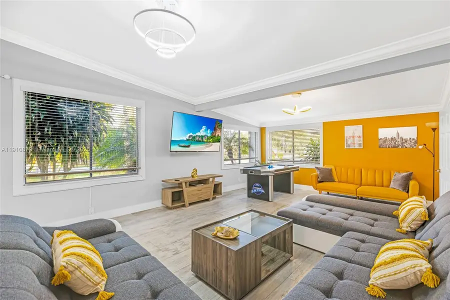 1984 Windward Dr, Lauderdale By The Sea, FL 33062 - Image #3