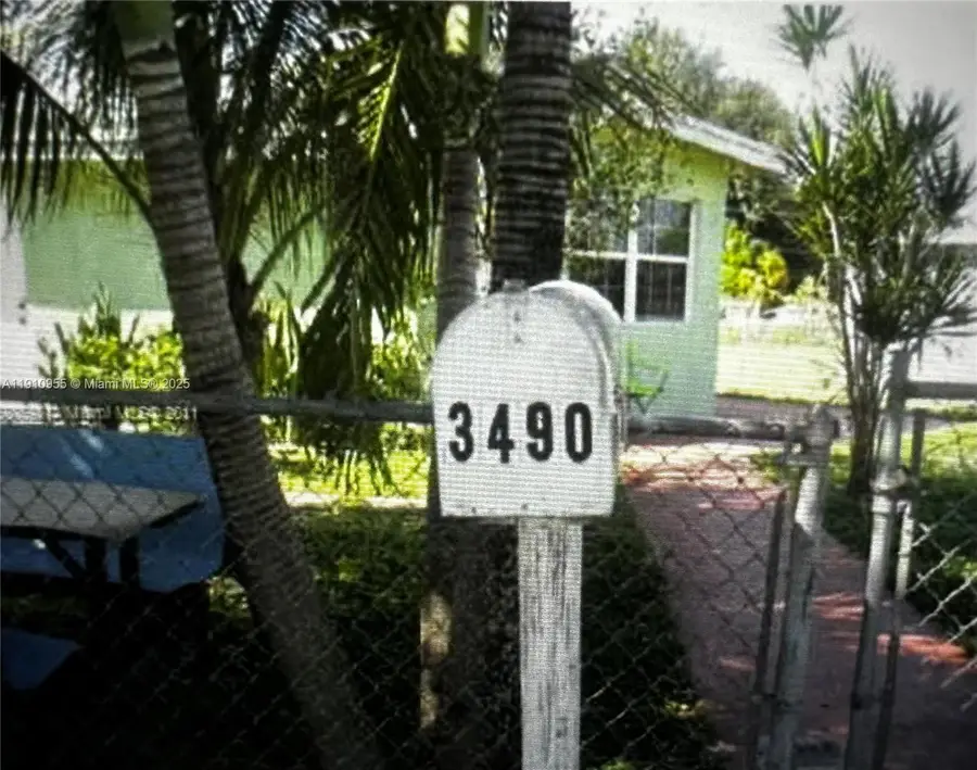 3490 SW 56th Ave, West Park, FL 33023 - Image #2
